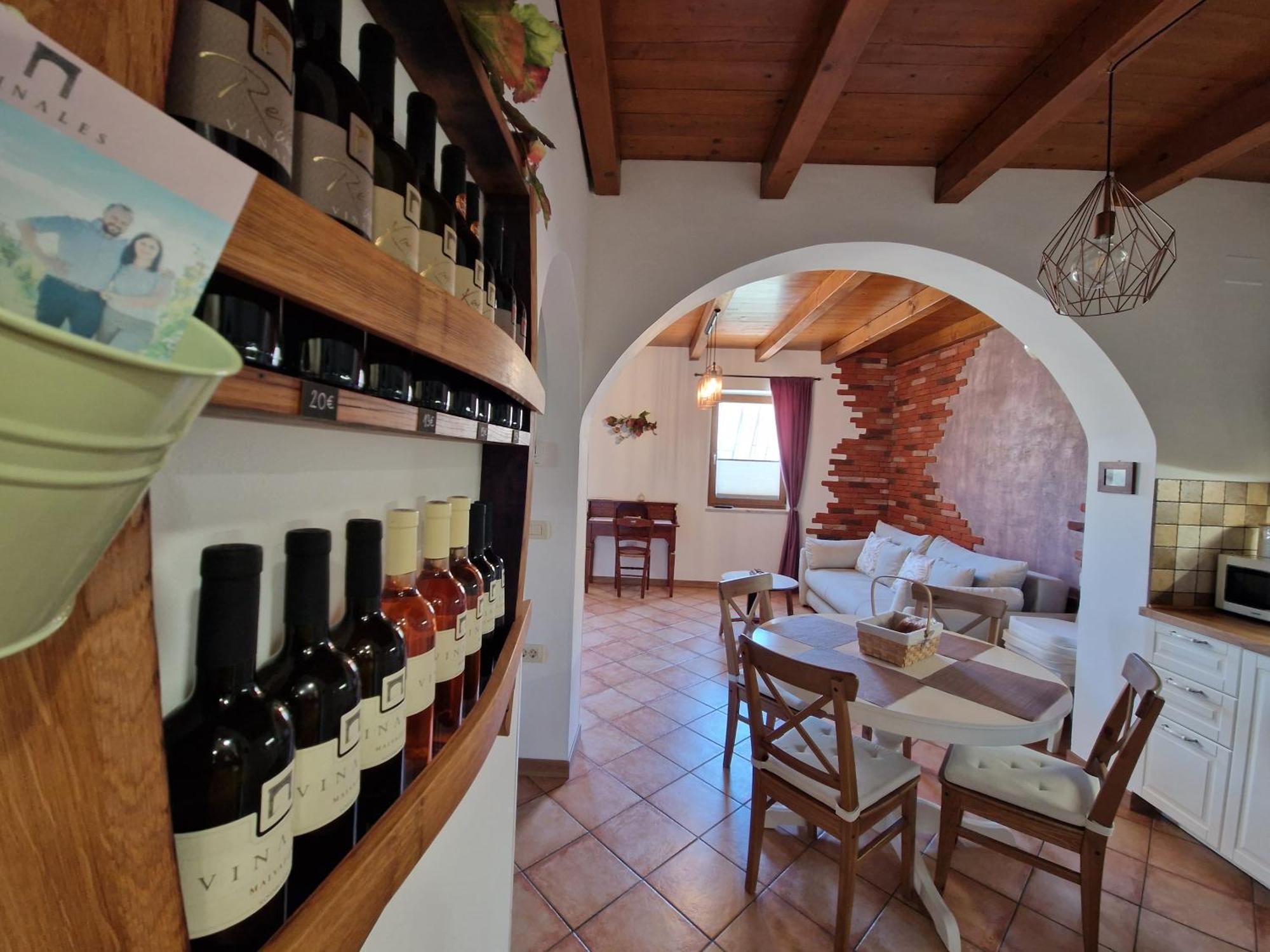 Wine & Apartment Vinales Копер Экстерьер фото